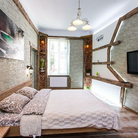 Apartment On Tuhan-Baranovskoho,4 リヴィウ エクステリア 写真